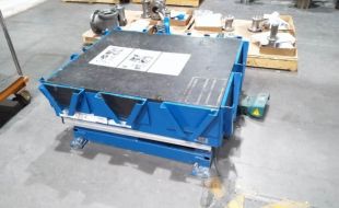 移動剪叉式升降平臺助力機場候機樓的高效作業(yè)